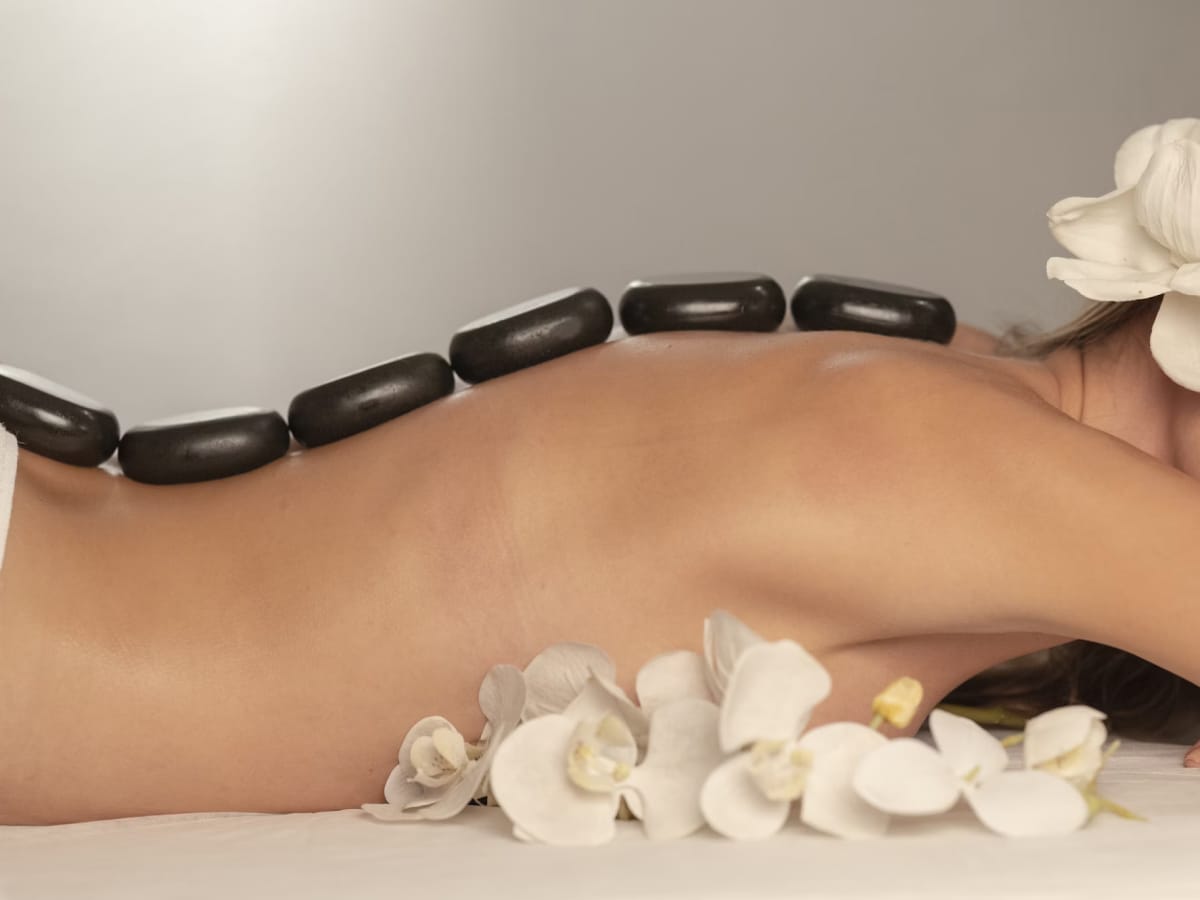 The zen hen hen celebration concepts for the wellness loving bride